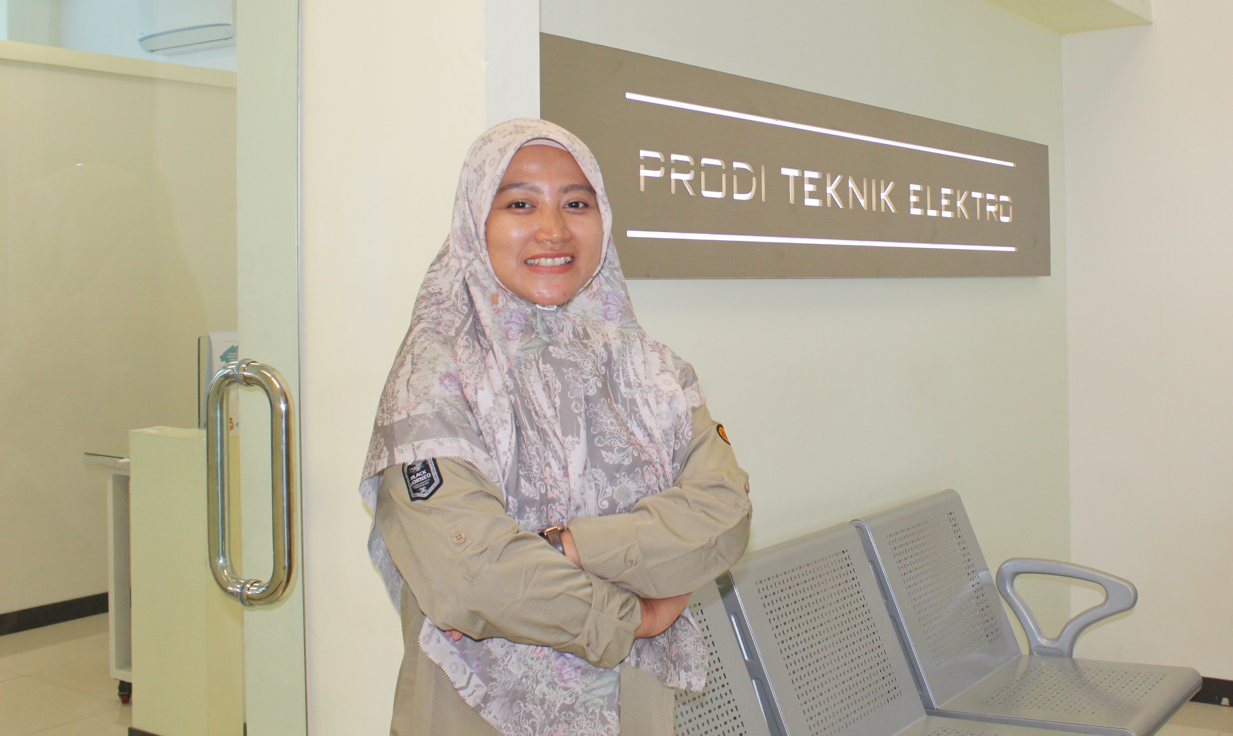 Kurnia Paranita Kartika Riyanti, S.ST, MT (0704038703)