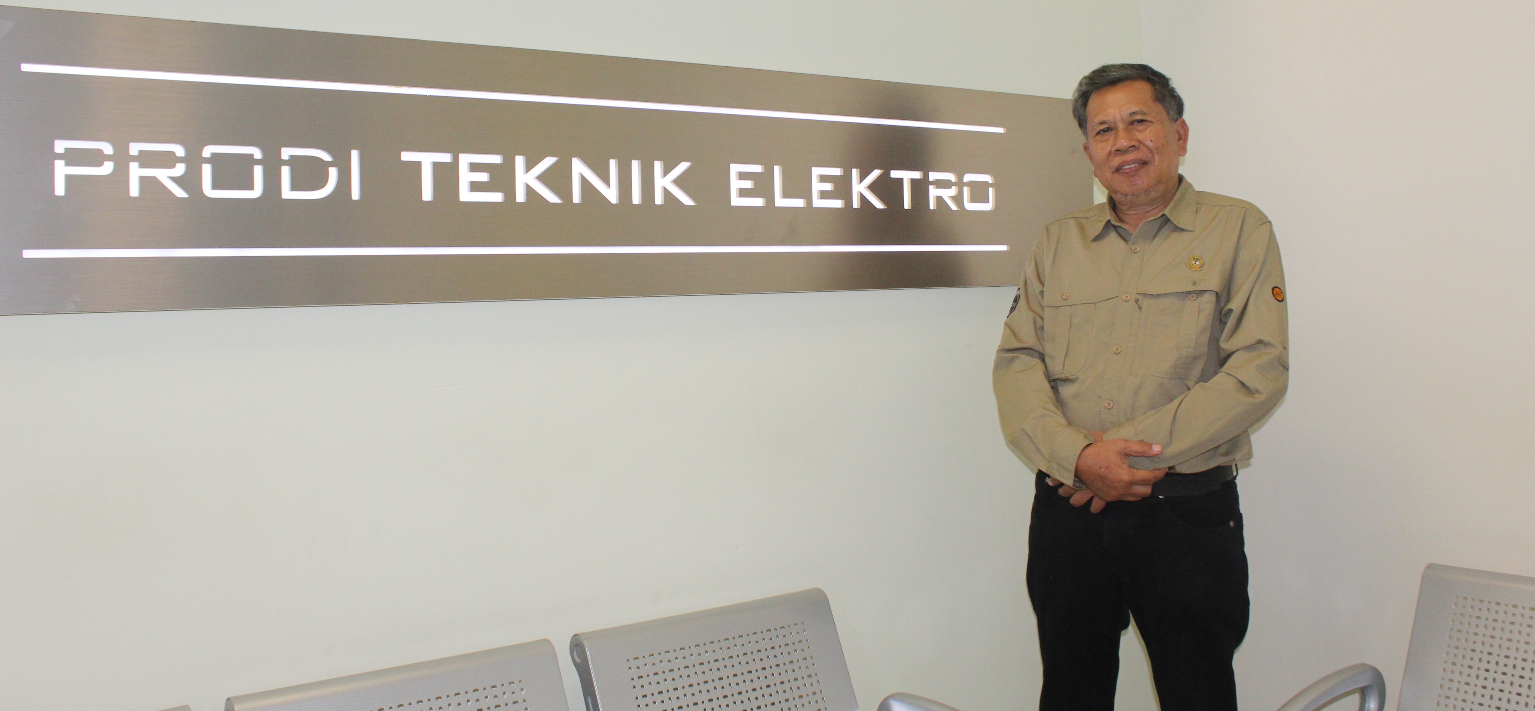 Ir. Kukuh Setyadjit., M.T. (0706076301)